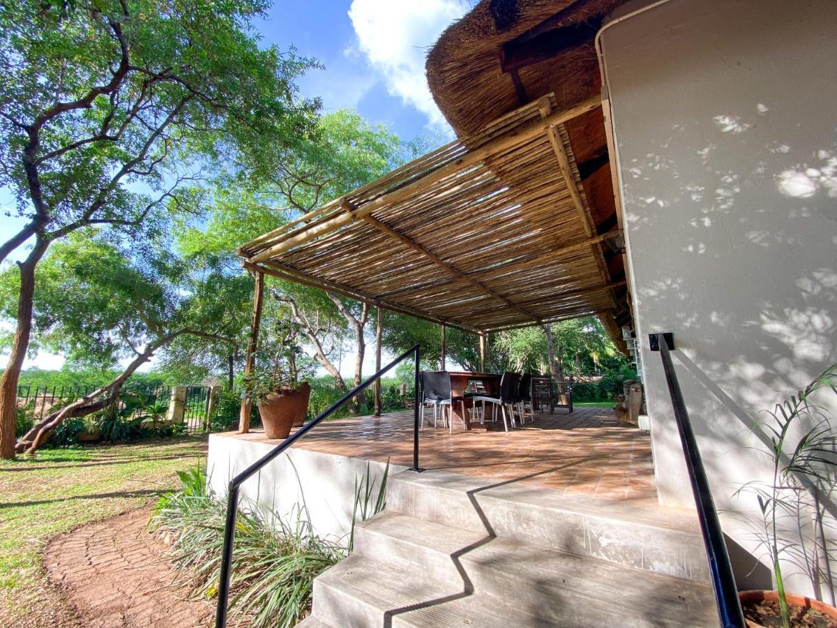 Drift Inn Victoria Falls Exterior photo